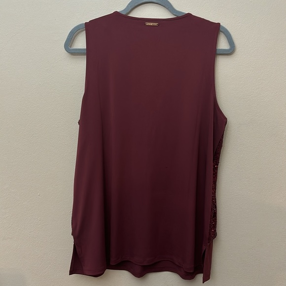 Michael Michael Kors sequined v-neck sleeveless burgundy top Size Large - Picture 3 of 7